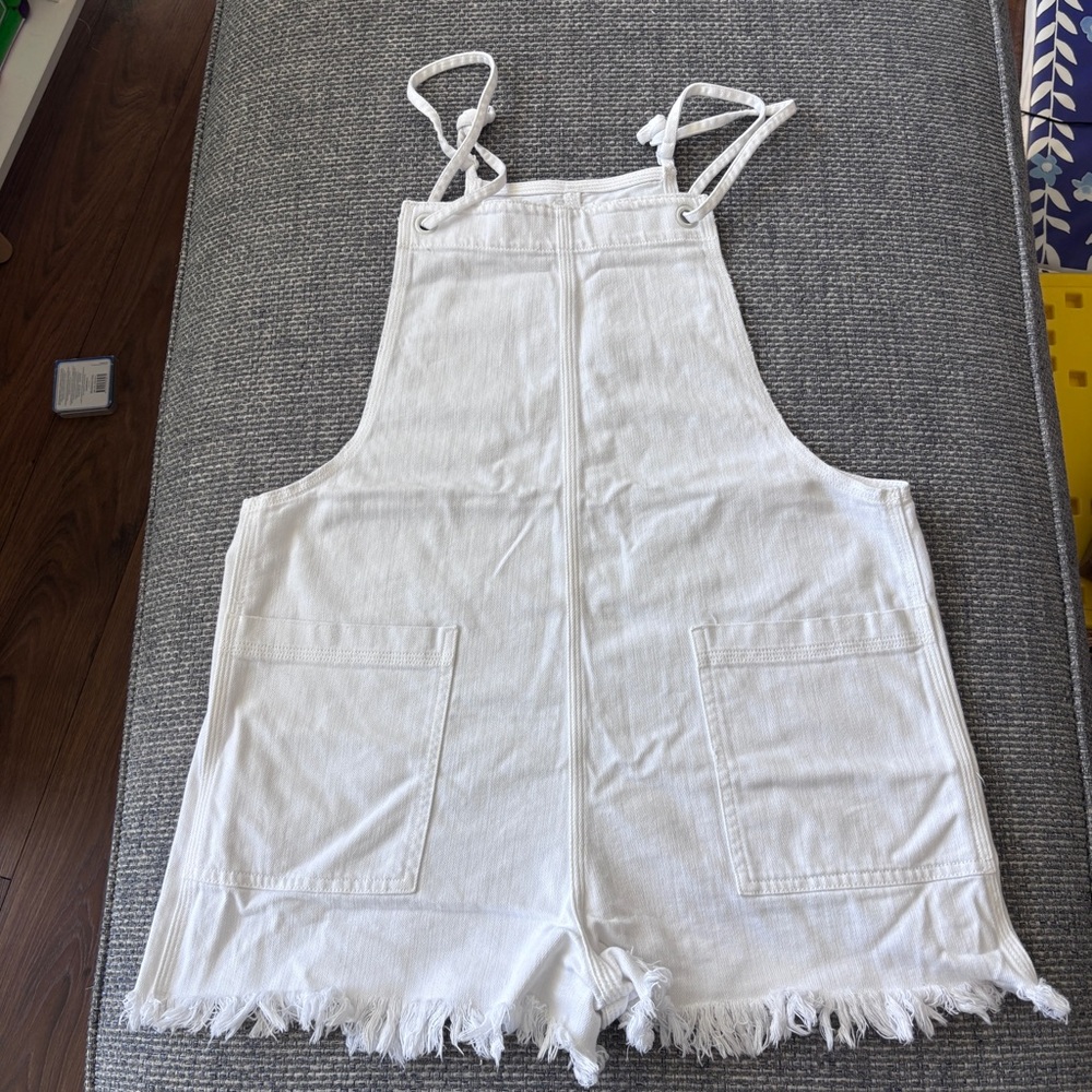 Aerie White Denim Double Adjustable Strap Shortalls Pockets + Fringe Hem | Sz M - Picture 2 of 4